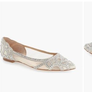 NWT Badgley Mischka Gigi Flats.